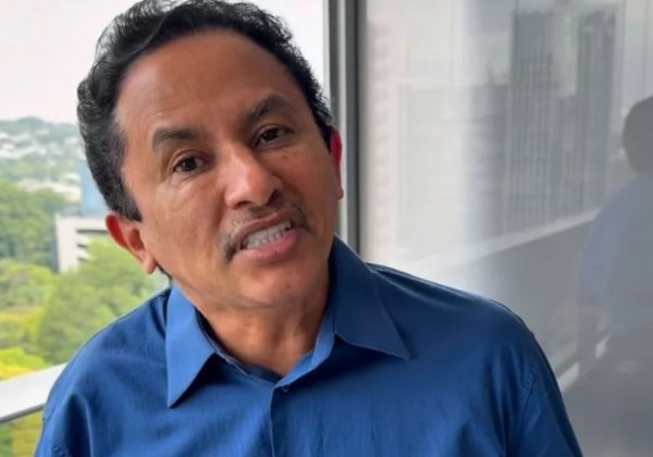 Dono do hit 'Caneta Azul' passa morar de favor em SP após enfrentar rombo milionário