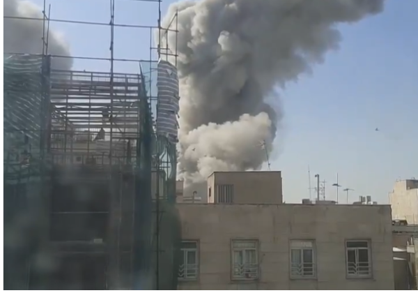 Irã promete ‘lição histórica’ aos EUA e Israel após ataques