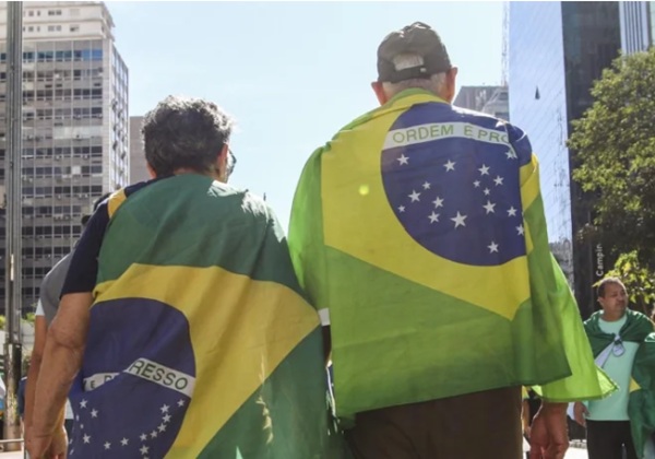 Manifestação bolsonarista teve alto volume, mas baixa eficiência digital, diz estudo