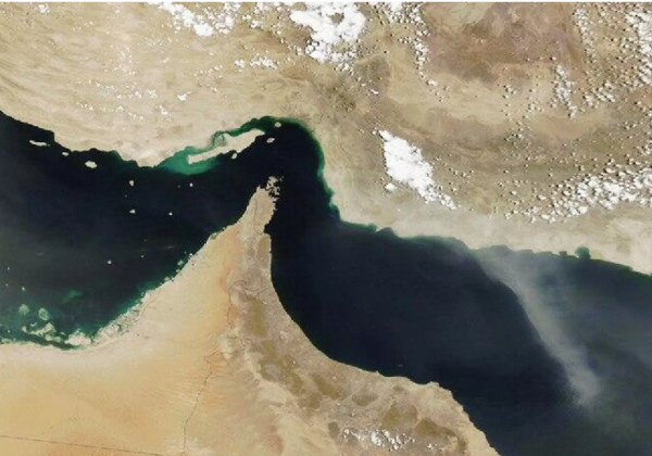 Irã anuncia fechamento do Estreito de Ormuz e ameaça incendiar navios