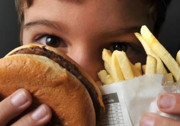 Uma em cada cinco crianças e adolescentes no mundo tem sobrepeso ou obesidade