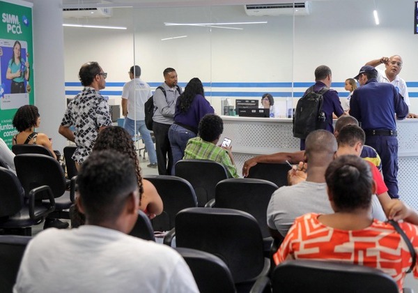 Logística e transporte são áreas com mais vagas de emprego no último semestre de 2025