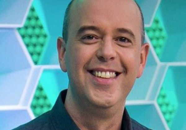 Alex Escobar é afastado da Globo e anuncia cirurgia nas cordas vocais: ‘Não é fácil’ 