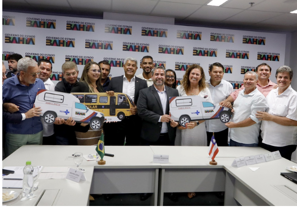 Jerônimo recebe prefeito de Riacho de Santana e anuncia novos investimentos no município