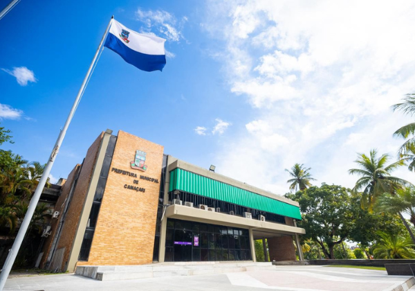 Professores da rede municipal de Camaçari aprovam reajuste salarial em assembleia