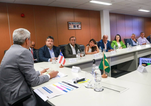 Presidente da Câmara Municipal de Vitória da Conquista discute investimentos com Jerônimo Rodrigues