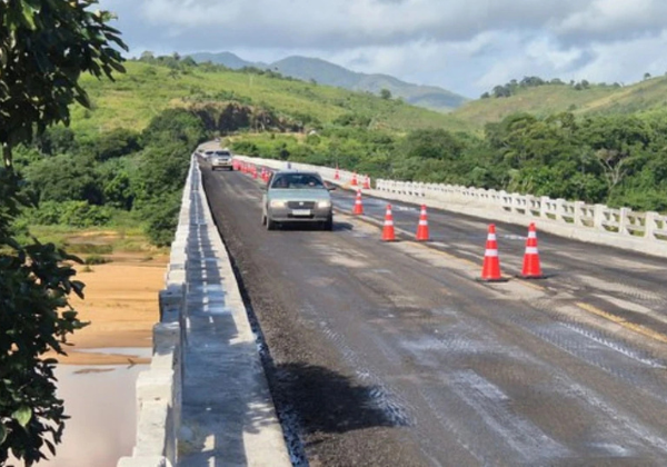 Tráfego de veículos na ponte sobre o Rio Jequitinhonha vai passar por alterações; veja o que muda