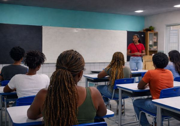 Última semana de inscrições em pré-vestibular gratuito para pessoas negras