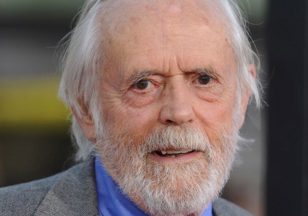 Matt Clark, ator de De Volta para o Futuro III, morre aos 89 anos 