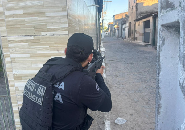 Operação da PF prende sete suspeitos em ação contra o crime organizado em Feira de Santana
