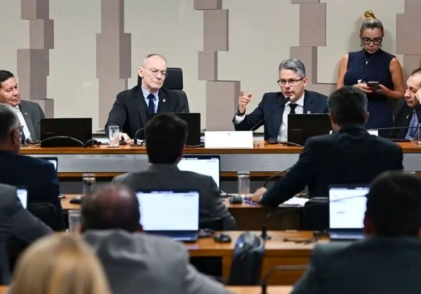 CPI do Crime aprova pedido para investigar beneficiários do Master