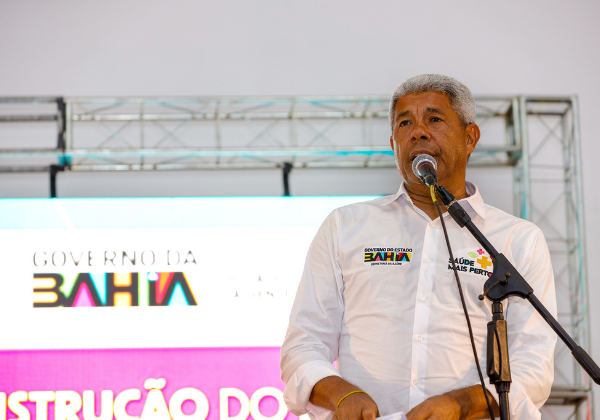 Jerônimo Rodrigues dá início a agenda no interior e visita 11 municípios da Bahia