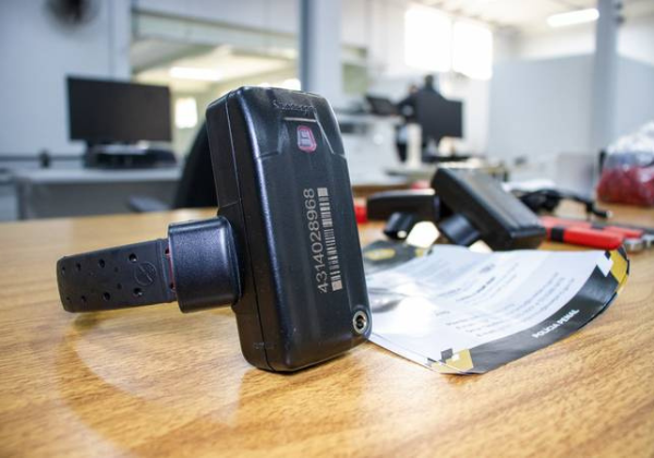 Senado aprova uso imediato de tornozeleira eletrônica para agressores de mulheres