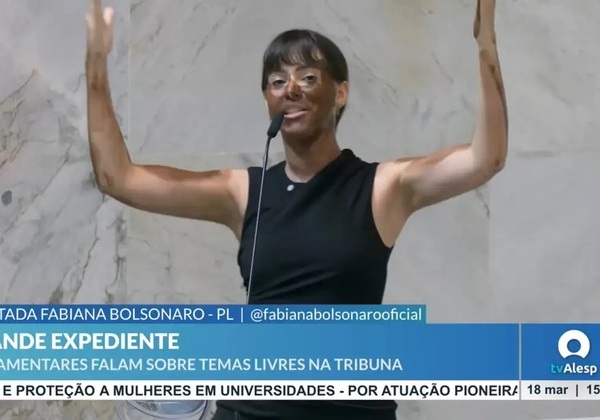 Deputada do PL faz blackface na assembleia de São Paulo para criticar Erika Hilton