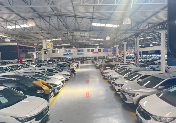 Feirão de veículos em Salvador aposta em crédito facilitado e reúne mais de mil seminovos