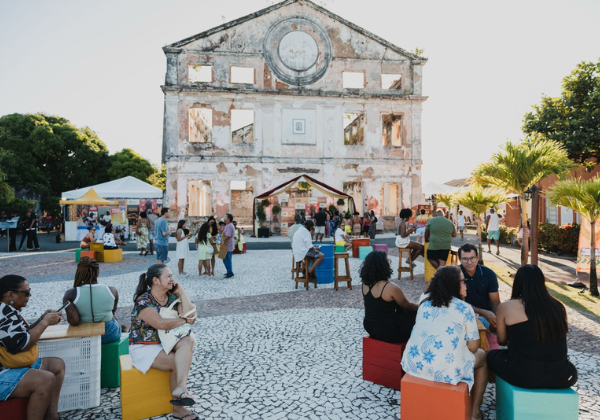 Mais de 150 negócios criativos e Timbalada marcam edição do Mercado Iaô no aniversário de Salvador