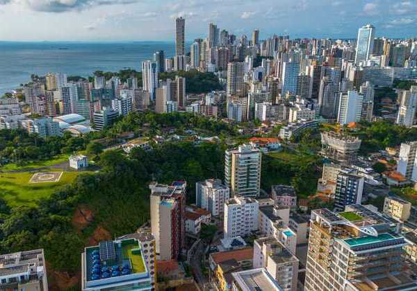 Pesquisa da Ademi-BA mostra crescimento de 41% do valor geral de vendas de imóveis