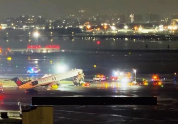 Piloto e copiloto morrem após avião bater em caminhão na pista do aeroporto de Nova York