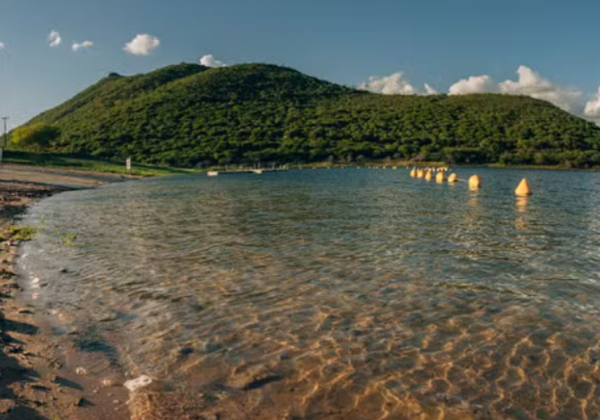 Justiça proíbe acesso e uso da Prainha de Lomanto, em Jequié, após degradação ambiental