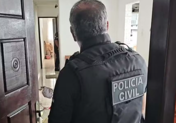 Mulher é presa suspeita de perseguição e importunação sexual contra jovem em Araci