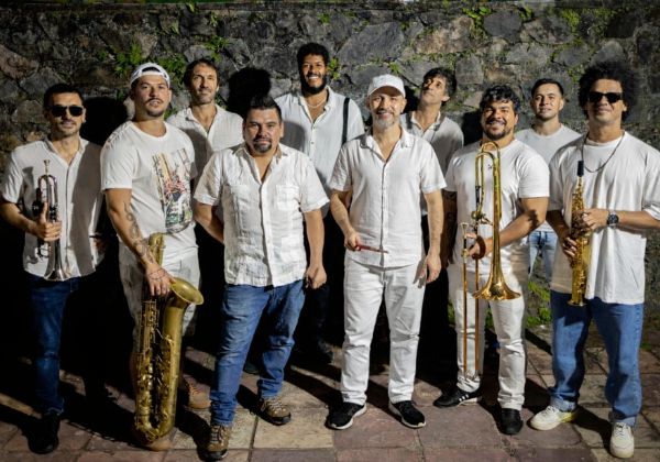 Sonora Amaralina, Retrofoguetes e samba no Panorama Coisa de Cinema