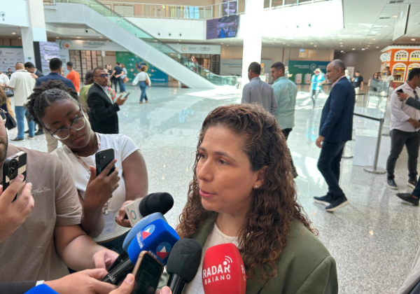 Ministra diz que CNU 3 dependerá da reeleição de Lula, mas governo deve autorizar outros concursos em 2026