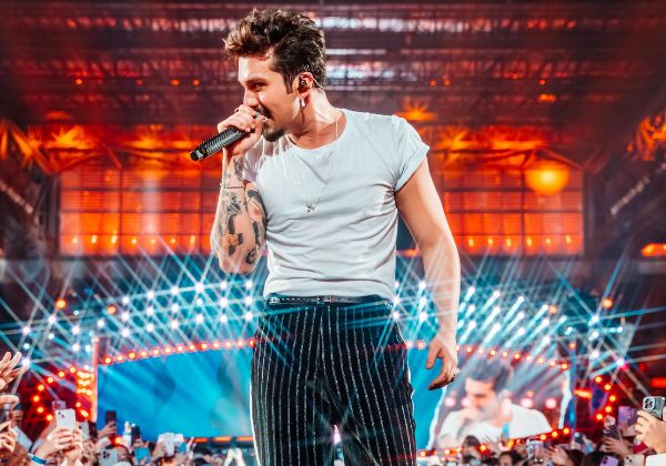 Luan Santana leva 'Registro Histórico' para Salvador