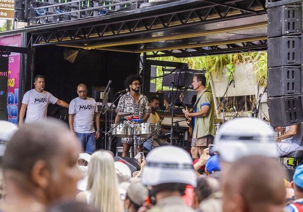 Banda Mudei de Nome faz show no Dique para celebrar aniversário de Salvador