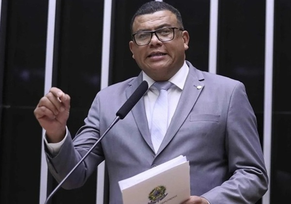 Deputado ameaça garota de programa: ‘Sabe quem eu sou?’