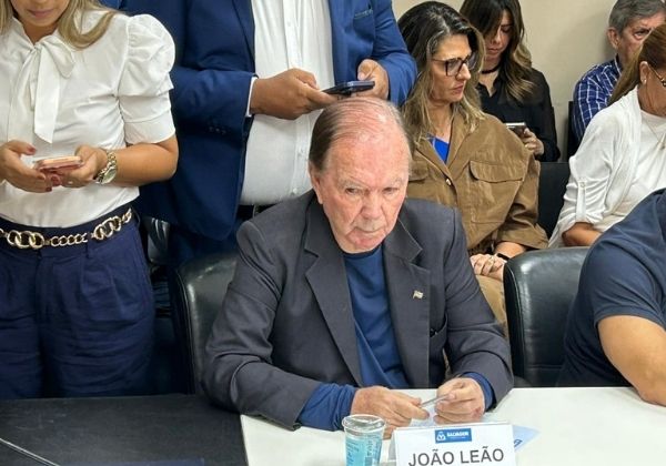 Ex-vice-governador e hoje algoz do PT, João Leão assume lugar do filho em secretaria de Bruno Reis