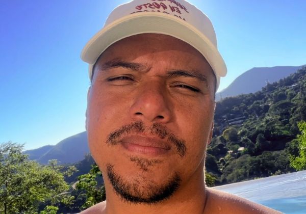 Celebrando nova idade, Bruno Cardoso abre álbum de fotos nas redes sociais  