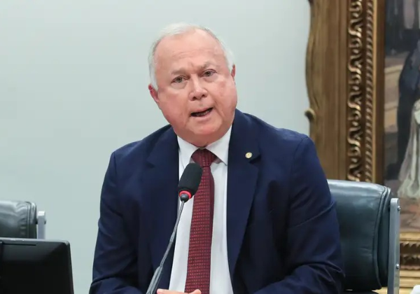 Deputado critica ação do PT contra evento de ACM Neto e fala em ‘tentativa de censura’