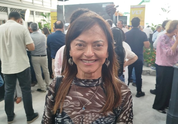 Alice defende Lula e diz que presidente tenta controlar preço dos combustíveis