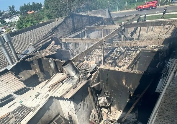 Queda de avião sobre restaurante deixa três mortos no Rio Grande do Sul