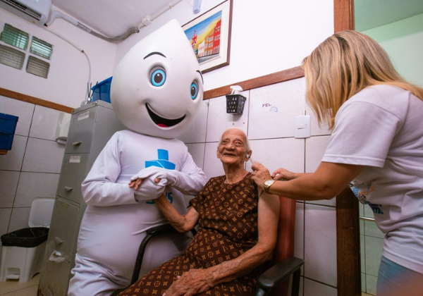 Salvador intensifica vacinação contra a gripe e aplica mais de 70 mil doses em oito dias