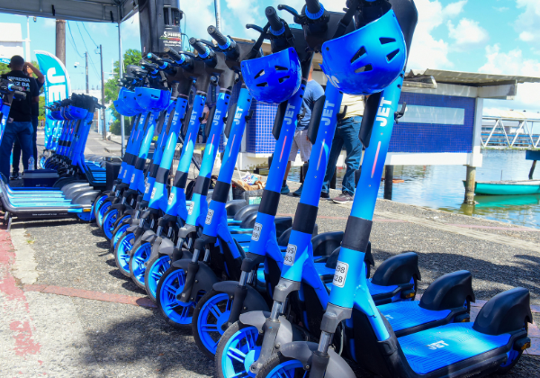 Salvador amplia rotas de patinetes elétricos e chega a novos bairros da orla
