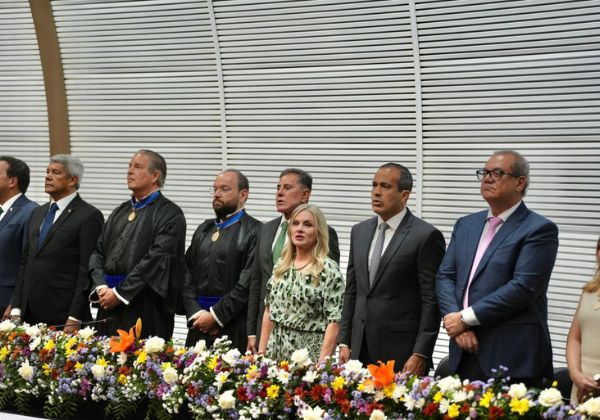 Bruno Reis participa da posse do novo presidente do TRE-BA e reforça parceria com a instituição