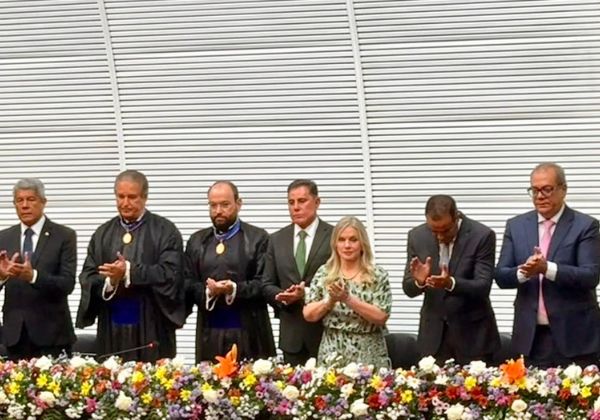 Presidente da Câmara de Salvador participa da posse de Maurício Kertzman no TRE-BA