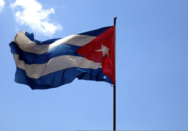 Cuba estuda movimentação militar dos EUA diante de ameaças de Trump