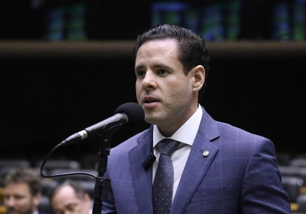 Deputado do PL envia R$ 4,3 milhões em emendas para hospital em homenagem ao pai