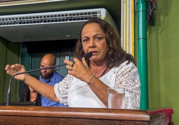Vereadora denuncia falta de professores e estrutura em escola recém-inaugurada em Salvador