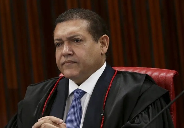 TSE elege Nunes Marques presidente da corte; Mendonça será vice