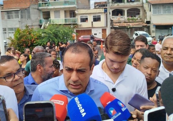 Um mês após início das aulas, Bruno diz que atraso de fardamento na rede municipal é 'normal'