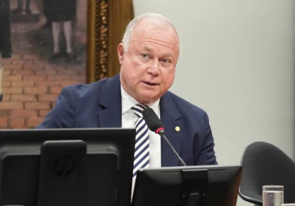 Relator apresenta parecer favorável à PEC que reduz jornada de trabalho na Câmara