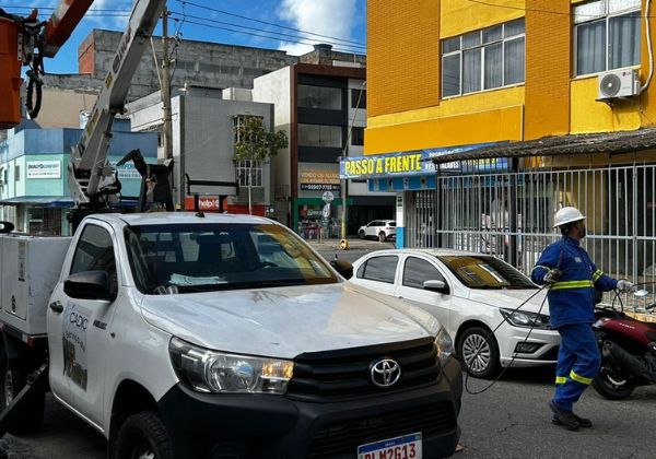 Neoenergia Coelba retira quase 300 toneladas de cabos irregulares na Bahia em 2026