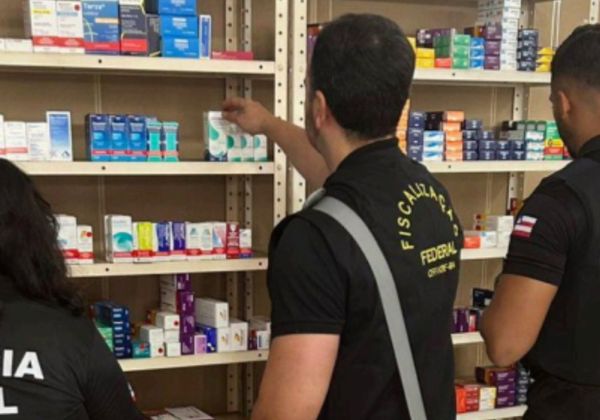 Fiscalização encontra irregularidades em farmácia e apreende mais de 470 medicamentos na RMS