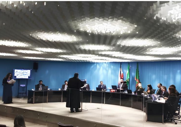 Novo presidente do TRE-BA destaca gestão compartilhada em primeira sessão