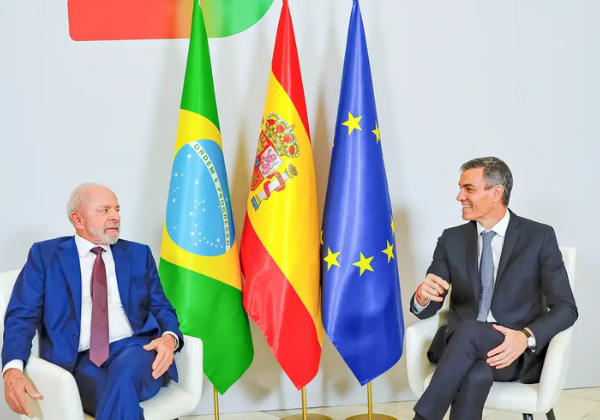 Brasil e Espanha assinam acordos sobre big techs e tecnologia digital