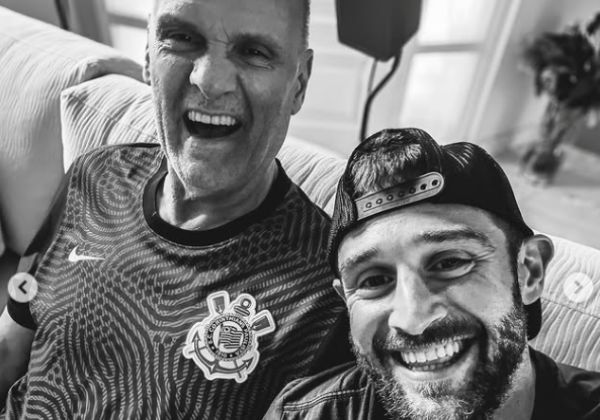 'Hoje o mundo perde um ídolo, e eu perco meu pai', diz filho de Oscar Schmidt nas redes sociais