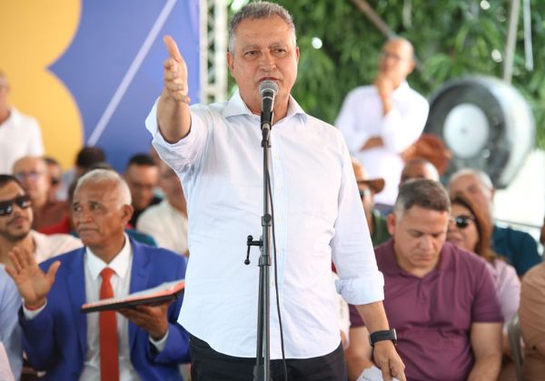 Rui Costa diz que Lula pegou país 'em frangalhos' e destaca reconstrução do Brasil e avanços na Bahia